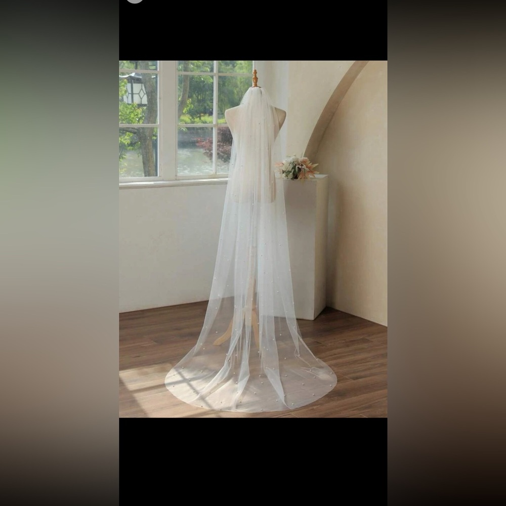 Pearl Veil